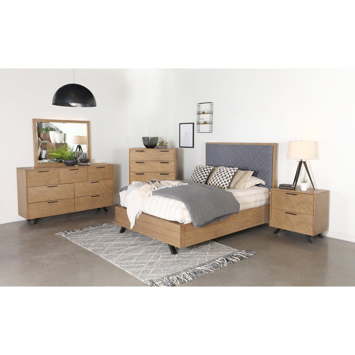 Coaster Furniture Taylor 223421KE-S5 7 pc King Panel Bedroom Set IMAGE 1