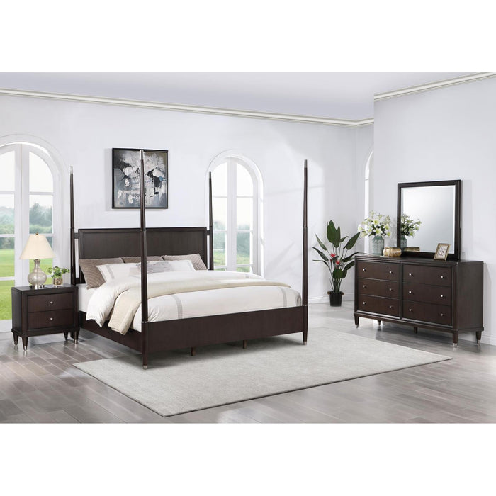 Coaster Furniture Emberlyn 223061KE-S4 6 pc King Poster Bedroom Set IMAGE 1