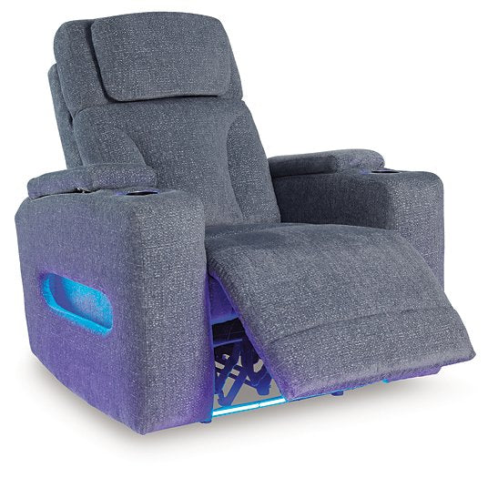 Studio Cave Power Recliner