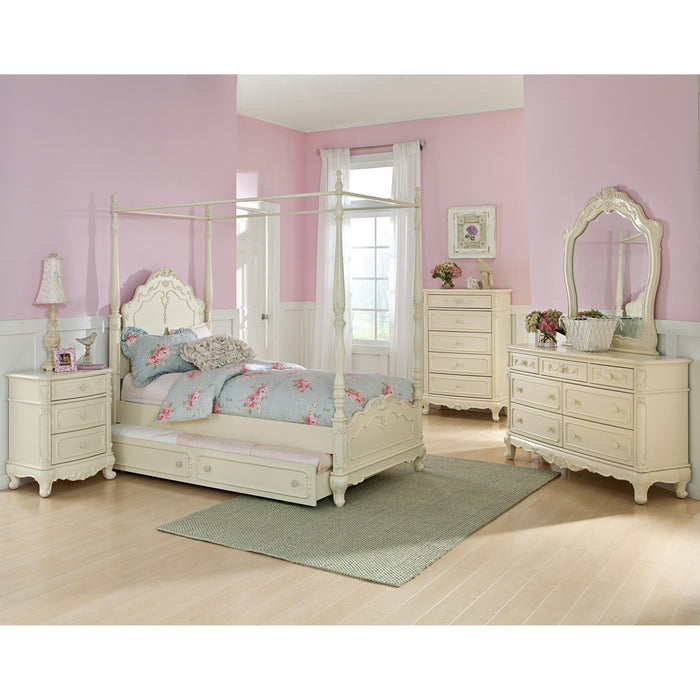 Homelegance Cinderella 3-Drawer Kids Nightstand 1386-4 IMAGE 4