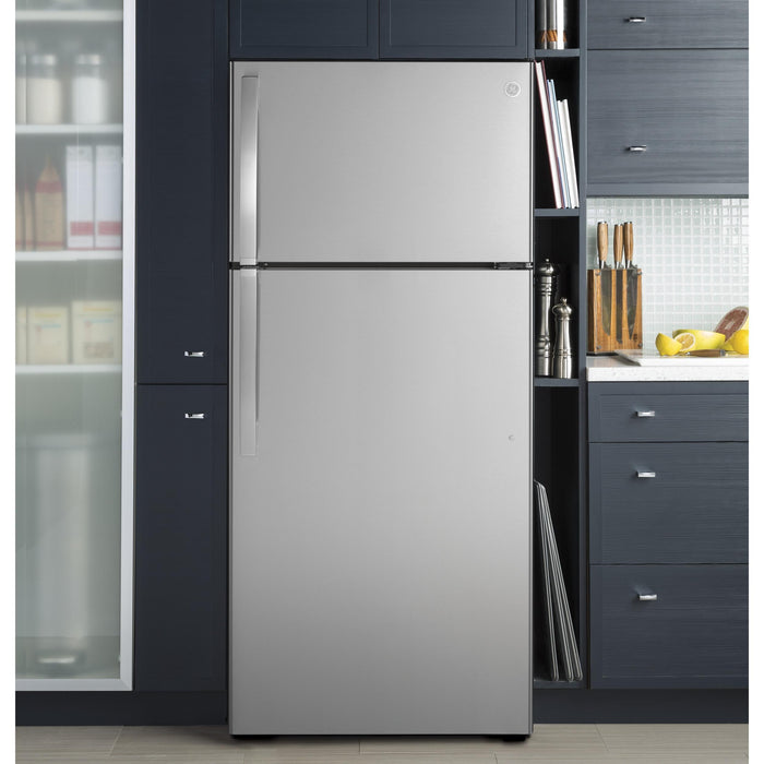 GE 28-inch, 16.6 cu.ft. Freestanding Top Freezer Refrigerator with Internal Ice Maker GIE17GSNRSS IMAGE 6