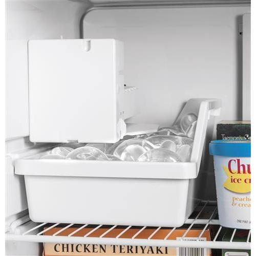 GE 30-inch, 19.1 cu. ft. Top Freezer Refrigerator GIE19JSNRSS IMAGE 5