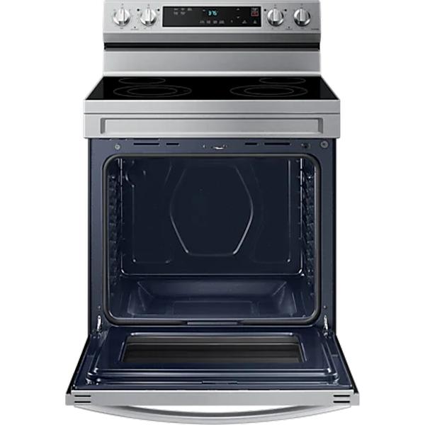 Samsung 30-inch Freestanding Electric Range with WI-FI NE63A6111SS/AA IMAGE 3