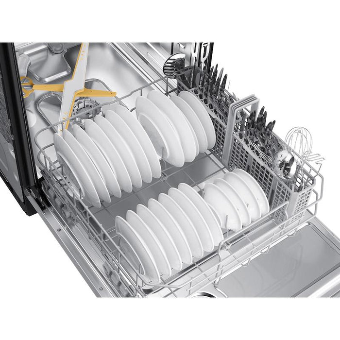 Samsung 24-inch Built-in Dishwasher with FlexLoad™ Rack System DW80B7071US/AA IMAGE 5