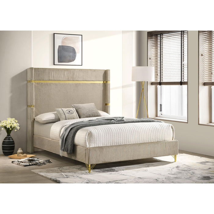 Coaster Furniture Lucia King Upholstered Panel Bed 224731KE IMAGE 2