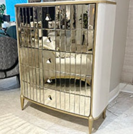 AICO Furniture Scotts Square 5 Drawer Chest in Light Champagne image