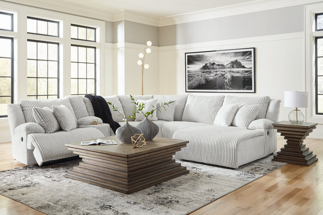 Top Tier Reclining Sectional with Chaise