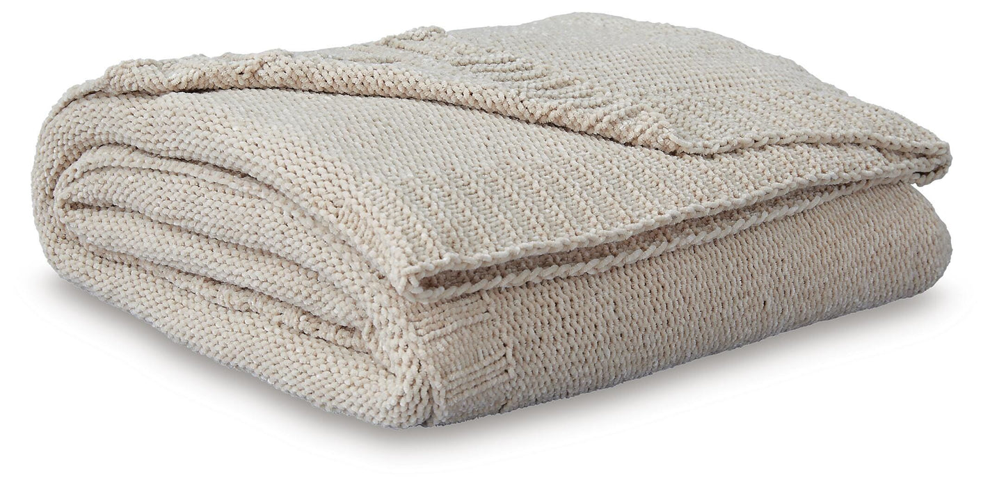 Anawood Throw - BWO Furniture & Mattresses