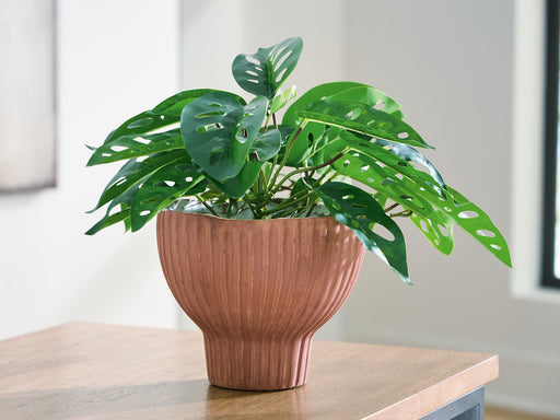 Orban Vase - BWO Furniture & Mattresses