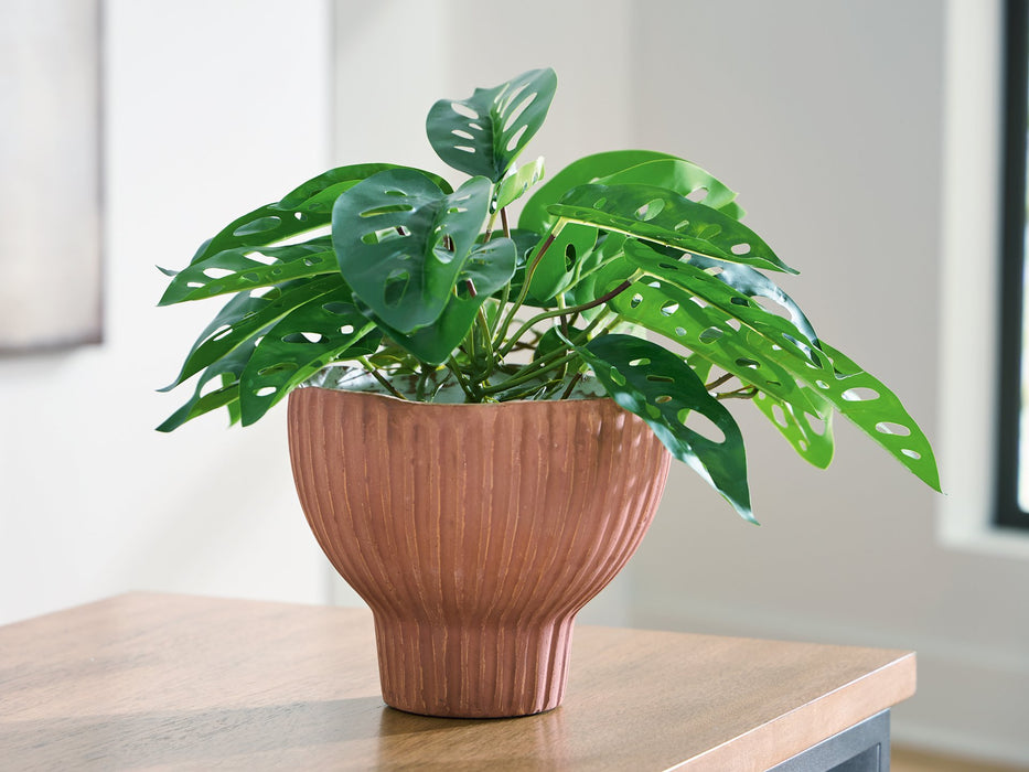 Orban Vase - BWO Furniture & Mattresses