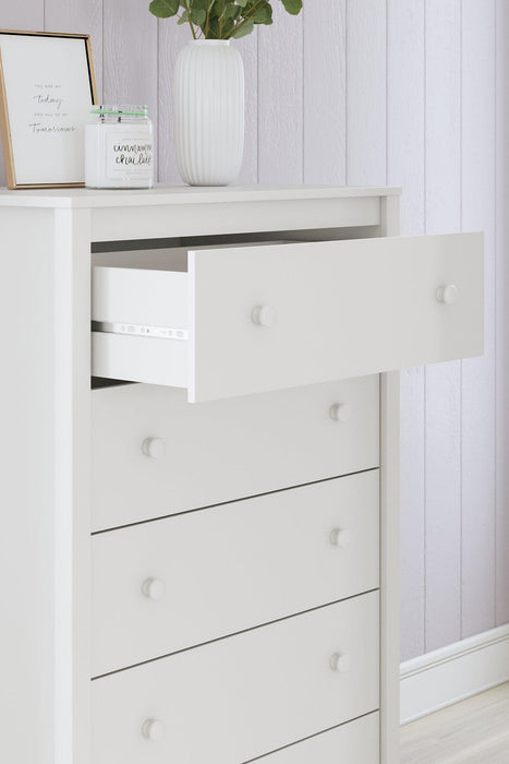 Hallityn Chest of Drawers - BWO Furniture & Mattresses