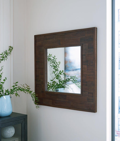 Hensington Accent Mirror - BWO Furniture & Mattresses