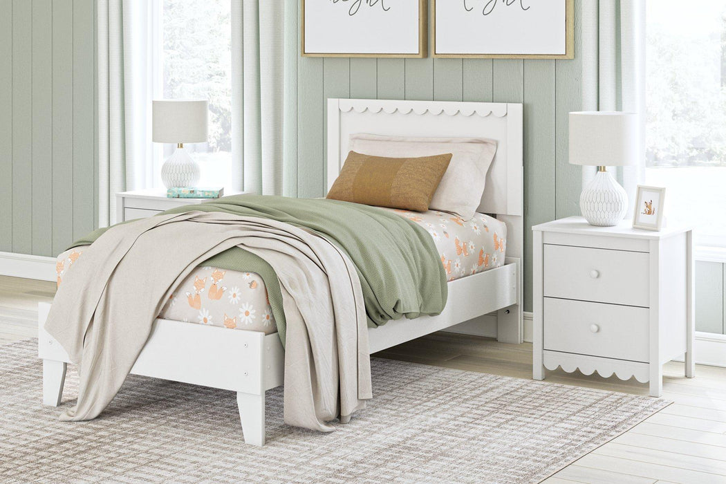 Hallityn Bed - BWO Furniture & Mattresses