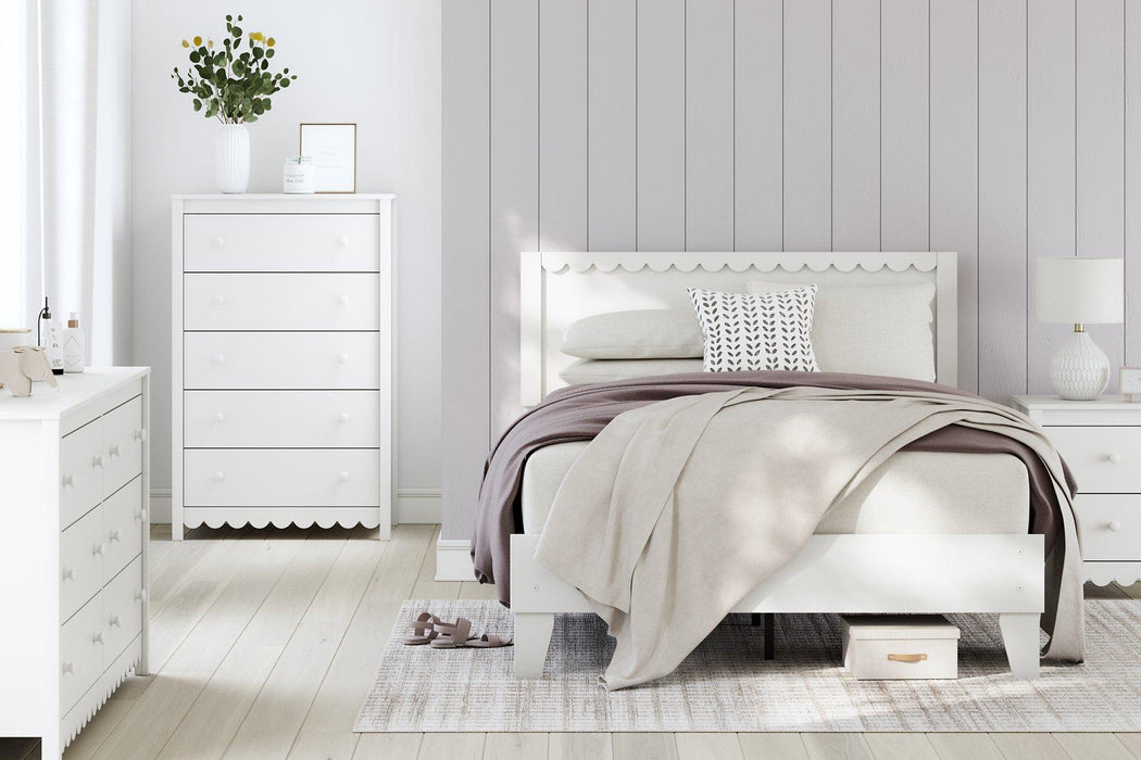 Hallityn Chest of Drawers - BWO Furniture & Mattresses