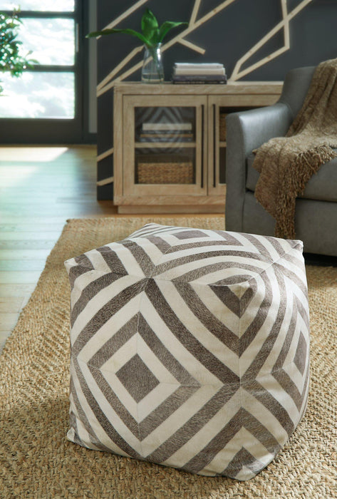 Hartselle Pouf - BWO Furniture & Mattresses