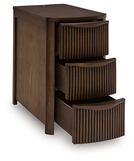 Camdill Chairside End Table - BWO Furniture & Mattresses