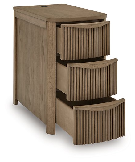 Camdill Chairside End Table - BWO Furniture & Mattresses